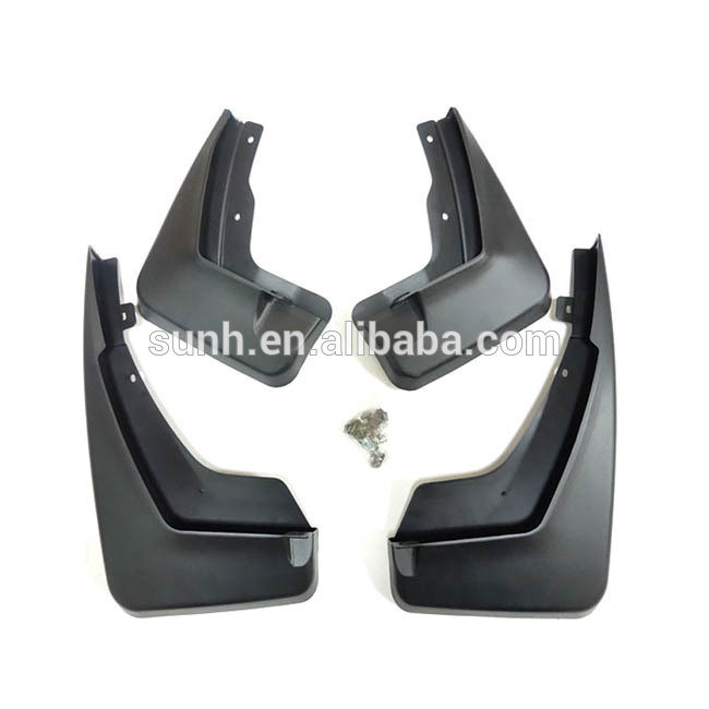Car Fender Plastic Auto Parts Mould , Custom Car Molding With Polishing